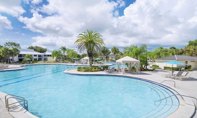 Wesley Chapel Condo | Florida | Active Escapes | Golf, Tennis for 2