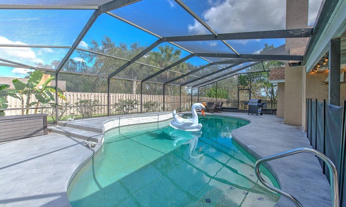 Brandon House | Florida Family Paradise | Free Heated Pool!