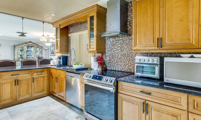 Haverhill House | Florida Vacation Rental: 6 Mi to Palm Beach