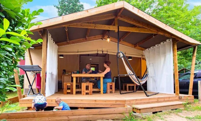 Saumur House | Flower Camping L'Ile d'Offard * - Ecolodge Cotton Toilée Confort 35m² (3 bedrooms) including 11m² covered terrace + TV for 6 people