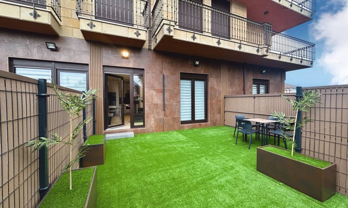Noja Apartment | Flower Deluxe - Garden Bass - 6084