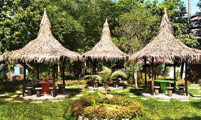 Ranong Hotel | Flower Power Village