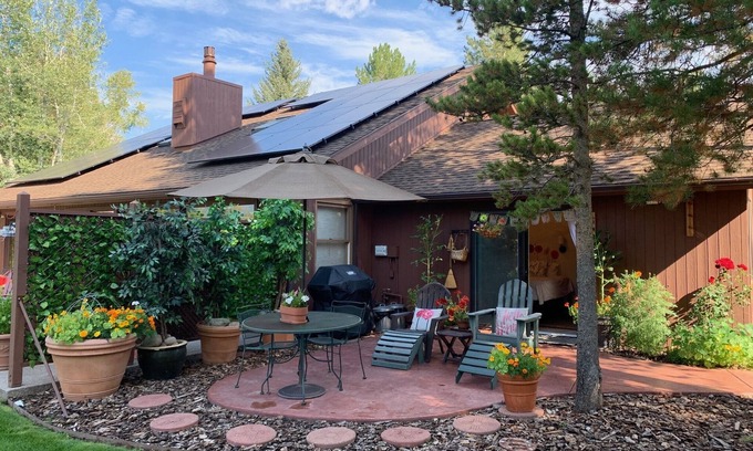 Carbondale Apartment | fly fishing Carbondale Ranch@Roaring Fork private apartment