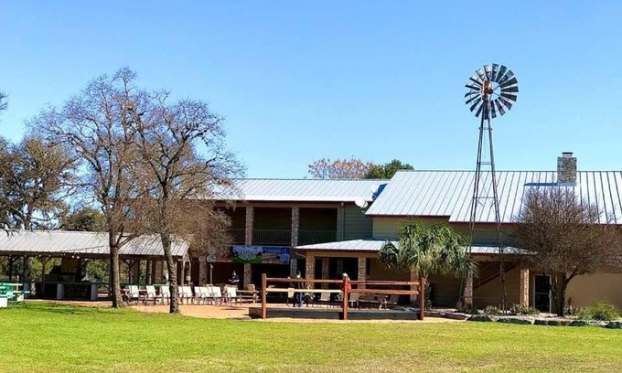 Bandera Resort | Flying L Ranch Resort & Golf Course
