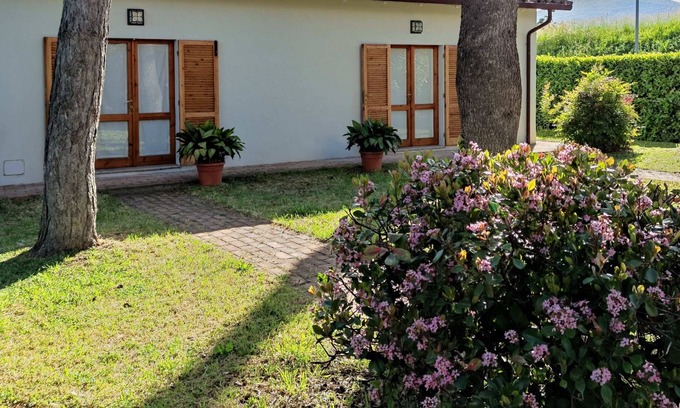 Foligno House | Foligno holiday accommodation with swimming pool and garden