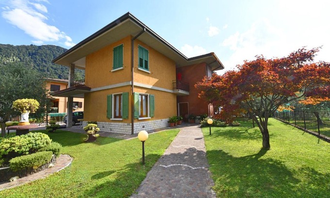 Iseo Apartment | Fontana Fiorita Iseo