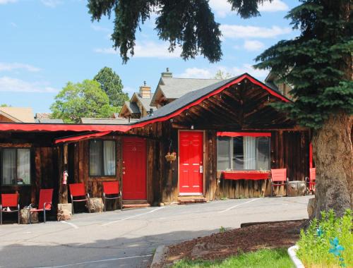Lower Arapahoe Hotel | Foot of the Mountain Motel