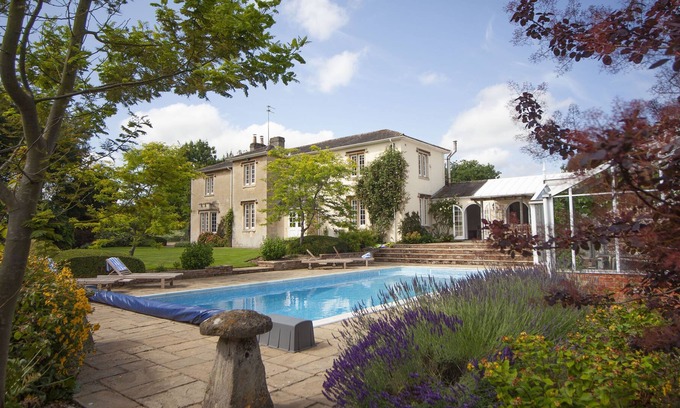 Bradford-on-Avon Other | Ford Farm House - sleeping 13 or up to 15 with 2 toddler floor beds