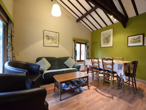 Bouillon Ski Chalet | Forest Cottage with Ponds