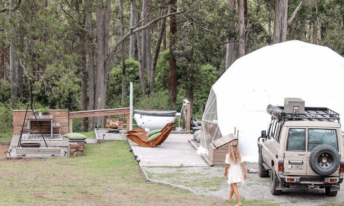 Toms Creek Hotel | FOREST DOMES
