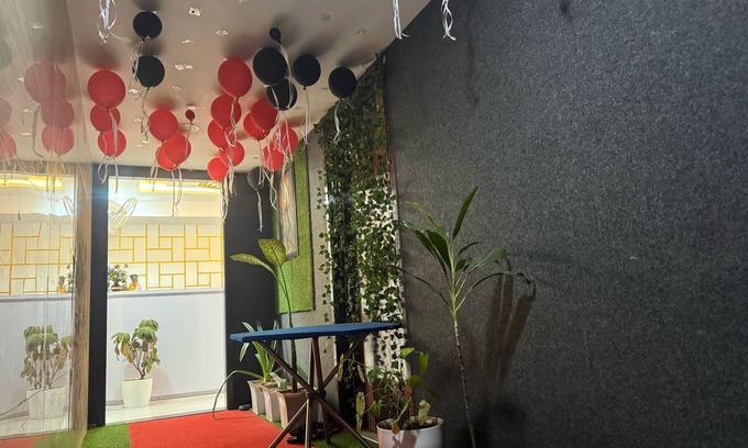 Surat Hotel | FOREVAR HOTEL
