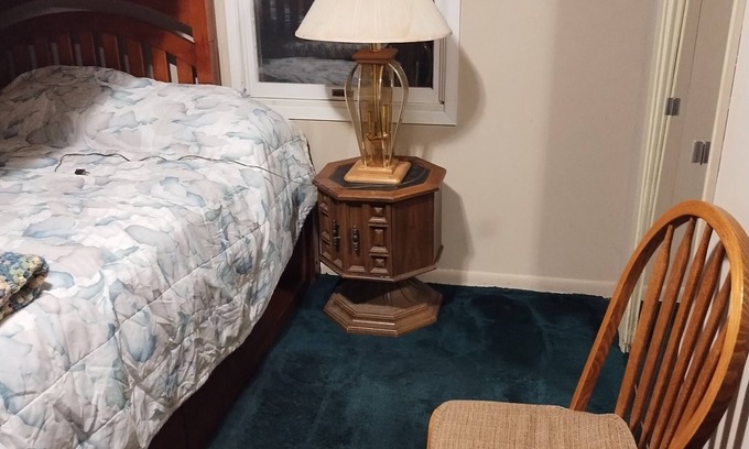 Macomb House | Forget your worries in this spacious and quiet Country setting.