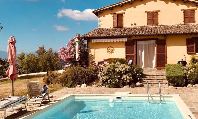 Moresco House | Former farm house with pool, near the sea