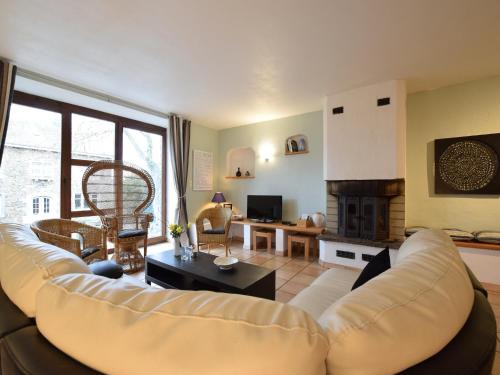 Freineux House | Former farmhouse in a quiet village, cleaning included
