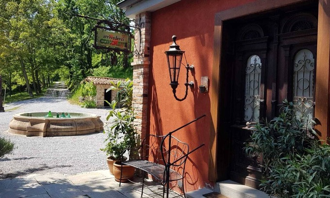 Bastia Mondovi Apartment | Former winery, apartment BAROLO
