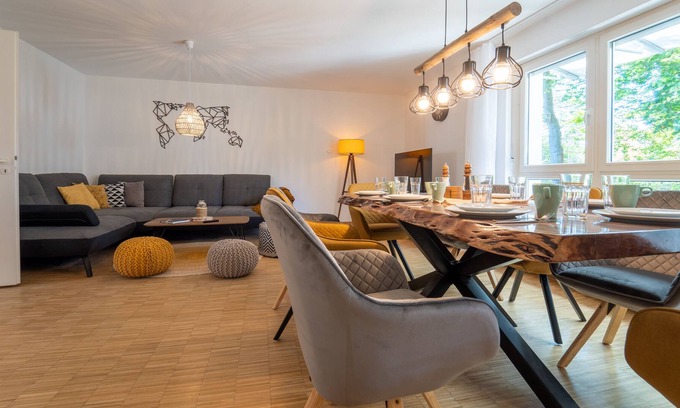 Kelheim Condo | formerly. Pastor + basement flat for up to 18 people, garden