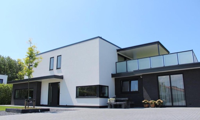 Breezand Apartment | Fort 11B