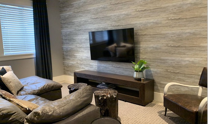 Langley House | Fort Langley Luxury Suite