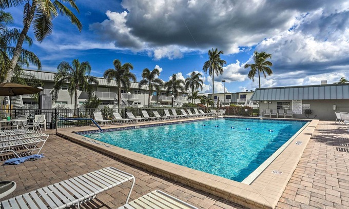 Cypress Lake House | Fort Myers Condo w/Pool, 9 Mi to Fort Myers Beach