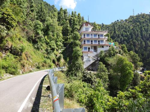 Dalhousie House | FORTUNE HEIGHTS DALHOUSiE