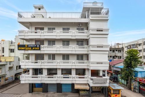 JP Nagar Hotel | Fortune Stay