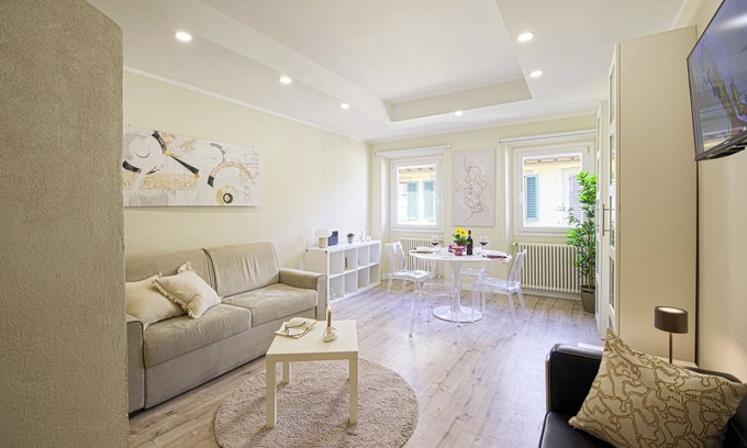 Santa Maria Novella Apartment | Fossi - Flo Apartments