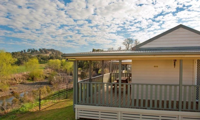 Nundle Apartment | Fossickers Tourist Park