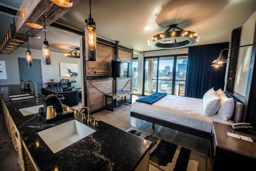 Roosevelt Hotel | Found Re Phoenix