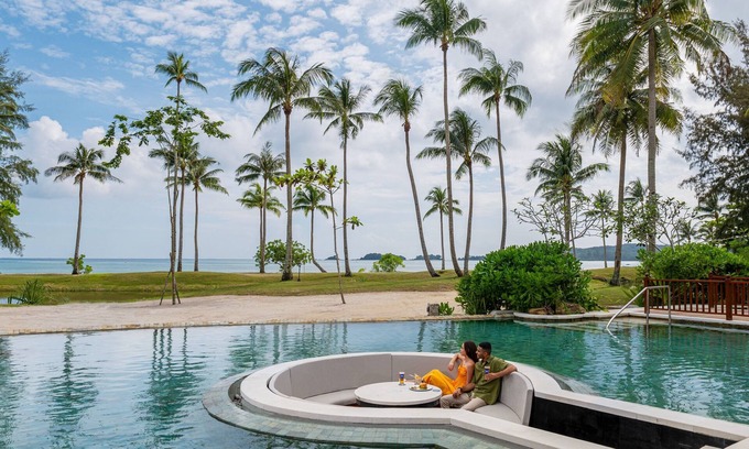 Lagoi Hotel | Four Points By Sheraton Bintan, Lagoi Bay