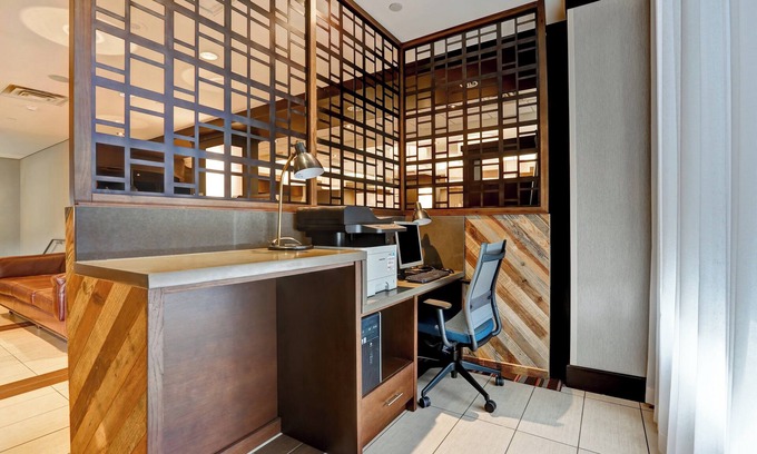 Northeast Mississauga Hotel | Four Points by Sheraton Toronto Mississauga