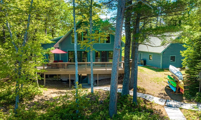 Bete Grise Cottage | Four Season Retreat in Beautiful Bete Grise
