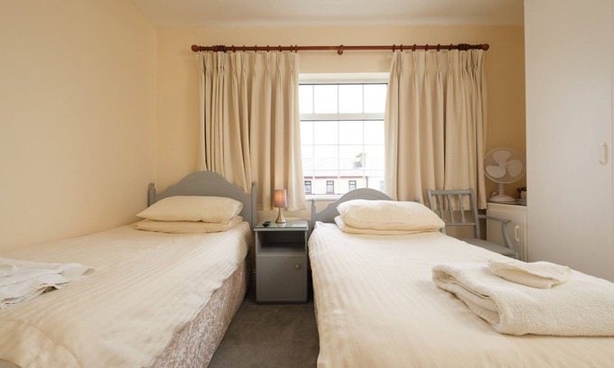Galway City Centre Bed & Breakfast | Four Seasons B&B