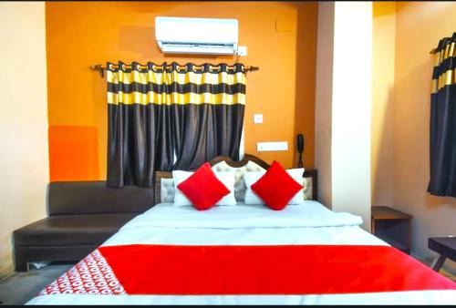 Chinar Park Hotel | Four Seasons Hotel Gresham Palace Kolkata