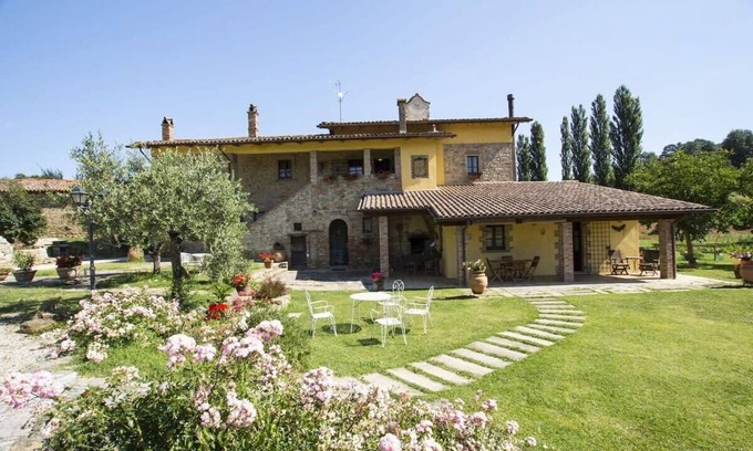 Bivio Lugnano Villa | Four Seasons Villa Close to Art Cities of Umbria
