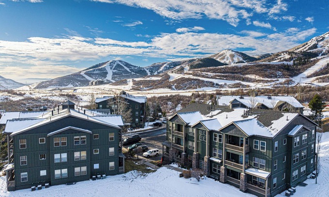 Park City Condo | Fox Bay Condo w/Community Hot Tub+Fitness Center, Across from Deer Valley East Village