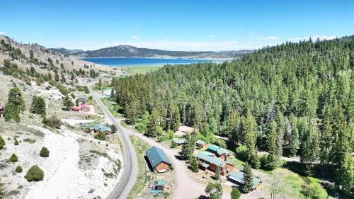 Mammoth Creek Apartment | Fox Creek Cottage
