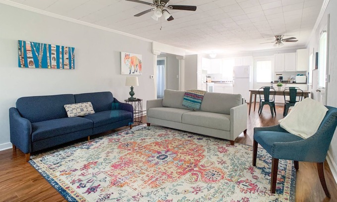 Villa Ridge House | Fox Haus near Purina, WashMo, I-44, Dog Friendly