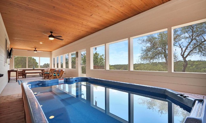 Canyon Lake House | Fox Trot