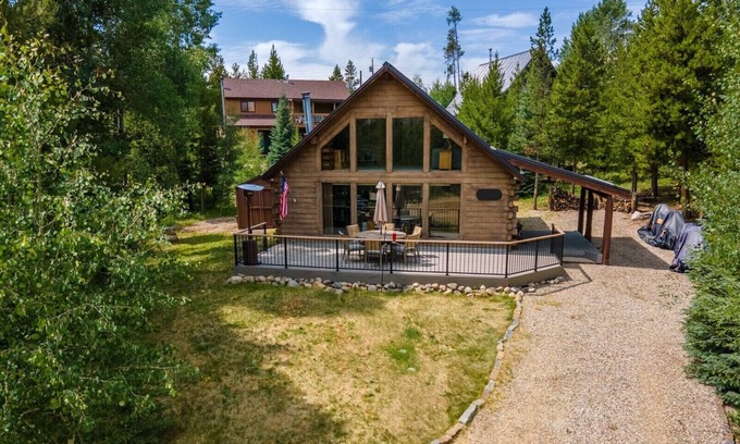 Grand Lake Cabin | Foxwood Retreat - Cozy Cabin in Grand Lake
