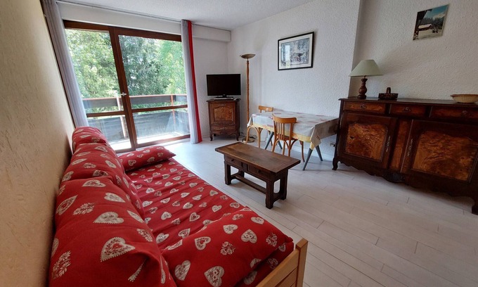 Autrans-Meaudre-en-Vercors Apartment | Cozy Apartment in Autrans, Sleeps 6, Ski-in/Ski-out, Near Village Center