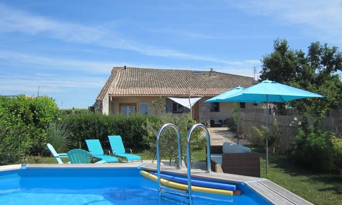Chenac-Saint-Seurin-d'Uzet House | 28 m² House ∙ 1 bedroom ∙ 2 guests