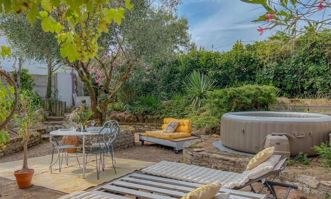 LʼAiguillon-sur-Mer House | 240 m² House ∙ 6 bedrooms ∙ 14 guests