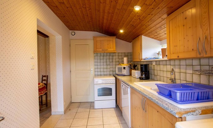 Rouffignac-Saint-Cernin-de-Reilhac Cottage | Gite Rouffignac-Saint-Cernin-de-Reilhac, 2 bedrooms, 4 persons