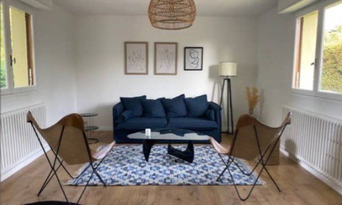 Saint-Didier-au-Mont-d'Or Apartment | 60 m² Apartment ∙ 1 bedroom ∙ 2 guests