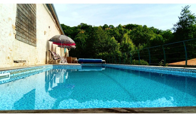 Saint-Martin-de-Saint-Maixent House | Domaine Moulin la Place, 20m swimming pool, Jacuzzi, 7ha park