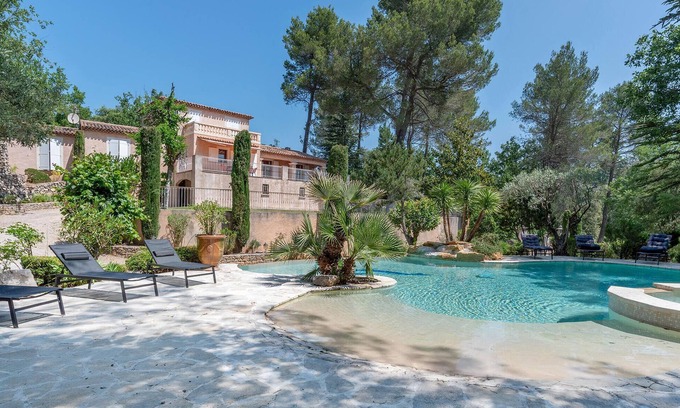 Saint-Maximin-la-Sainte-Baume House | Cozy home in Saint-Maximin-la-Sainte-Baume