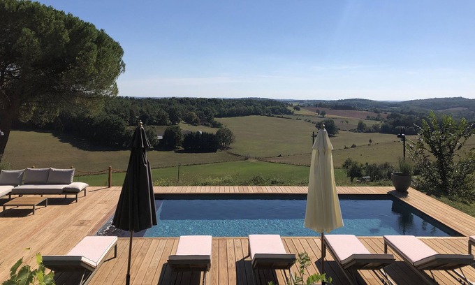 Sainte-Alvere House | Large gîte, 16th century manor house, in the heart of nature, Perigord noir
