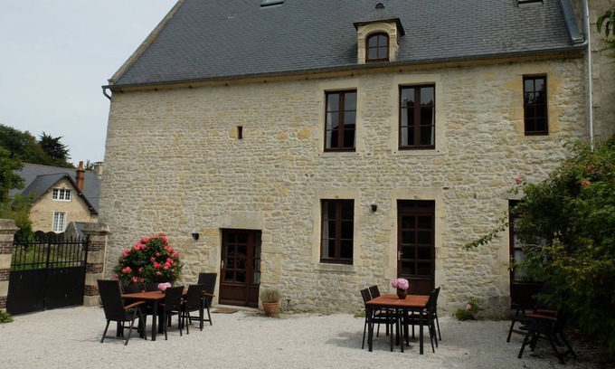 Sainte-Honorine-des-Pertes Apartment | 80 m² Apartment ∙ 2 bedrooms ∙ 4 guests