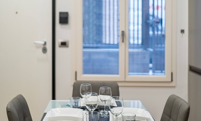 Santo Stefano Apartment | Fragole Suite - Bologna