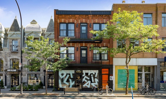 Plateau Mont Royal Apartment | François-Denis Apartments